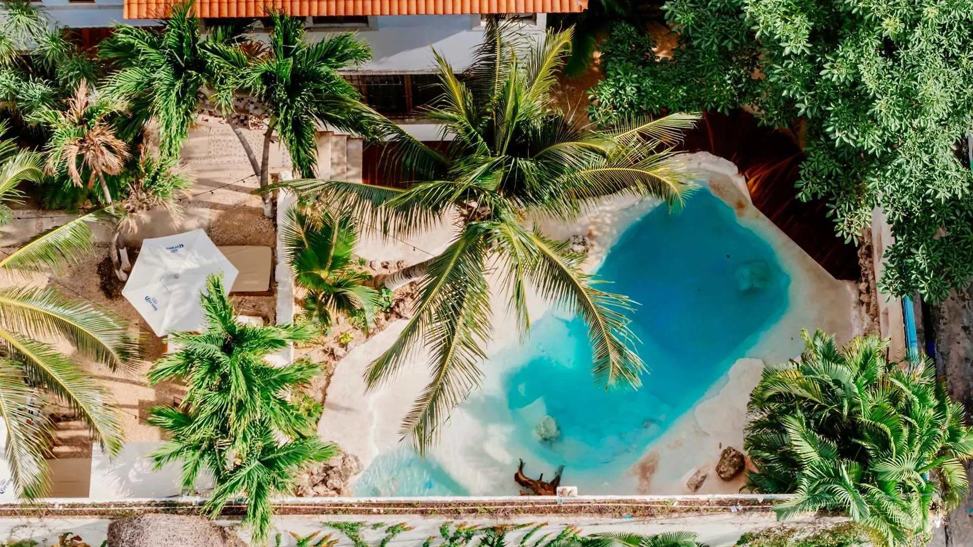 Mezcal Hotel Cancun
