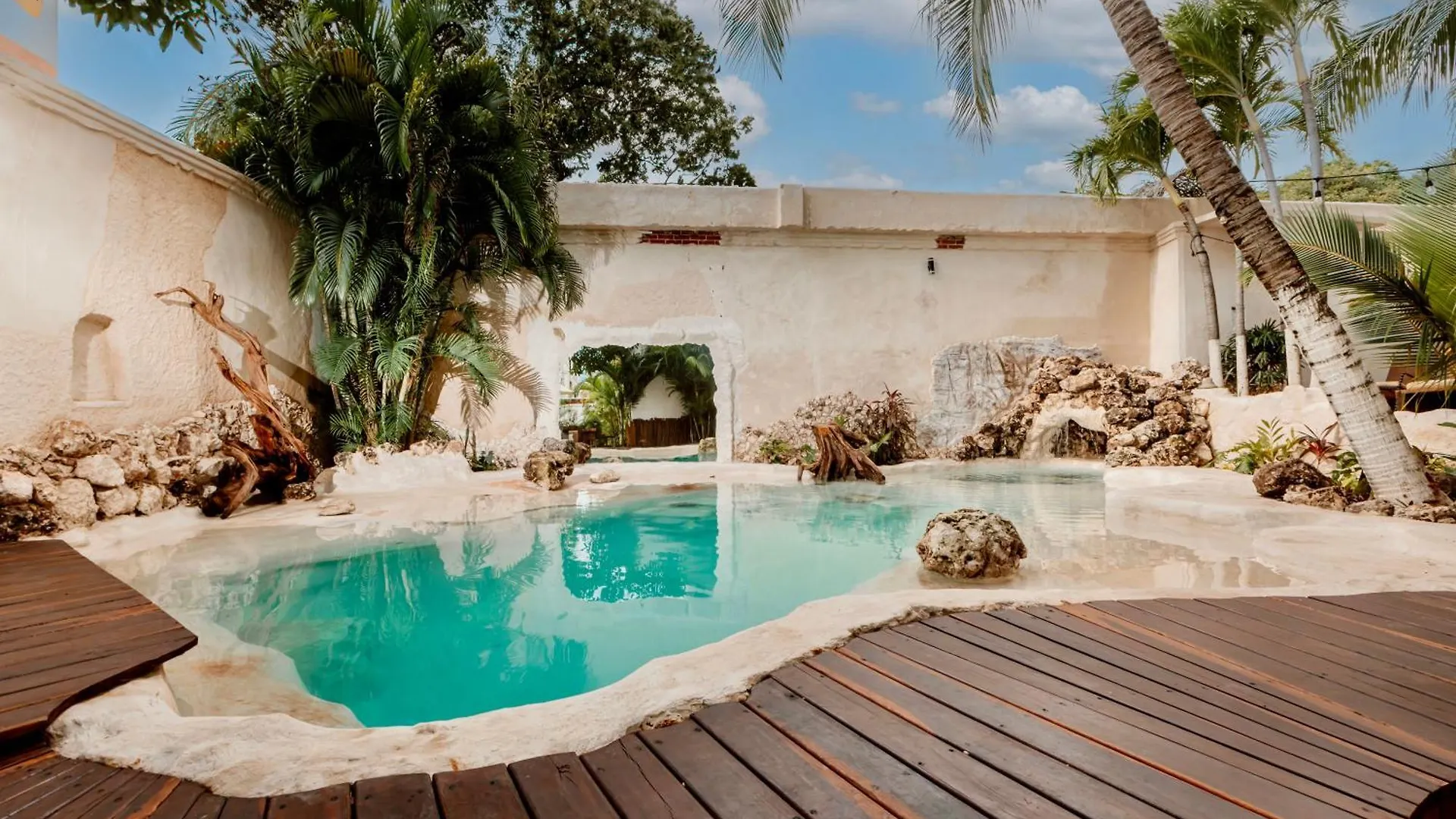 Mezcal Hotel Cancún